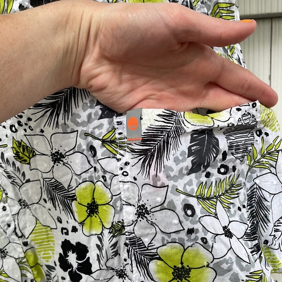 Nursing top - Picture 2 of 4